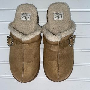 Butterfly Ladies Sz 7.5 Fleece Lined Brown Wedge Clogs 1.5" Excellent Condition